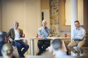 Frits Hillebrandt, Joost den Elzen und Roy de Lange (v.l.n.r.) in der Diskussion über Entwicklungen auf dem niederländischen Schadenmarkt