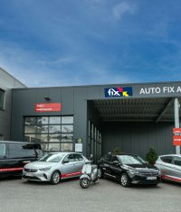 Die Fassade von Fix Auto Aachen – betrieben von der Faensen GmbH