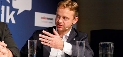 Roy de Lange beim Schadentalk auf der Automechanika