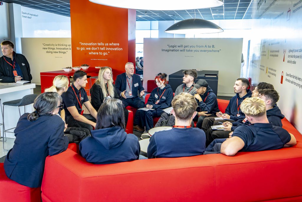 Fix Auto UK’s Operations Director Mark Hutchins who, himself is a product of the Apprentice programme, speaks to the Group’s Class of 2025. Fix Auto UK has now launched its search for new apprentices for this year.