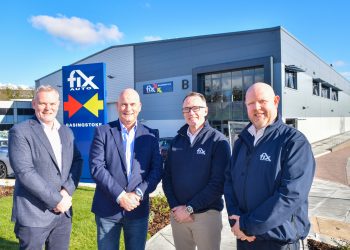 Simply magnificent… and open for business! Ian Pugh (second left), Managing Director for the Advantage Group of Companies that Fix Auto UK sits within and Fix Auto UK’s Operations Director Mark Hutchins (left) congratulate Fix Auto Basingstoke owner Dale Morris and his Group Manager Mark White (right) on the opening of the brand-new facilities believed to be among the most sustainable in the sector.